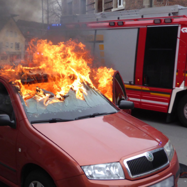 Pkw-Brand (09.08.2024, 21:04 Uhr)