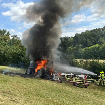 Traktorbrand (05.08.2024, 12:38 Uhr)