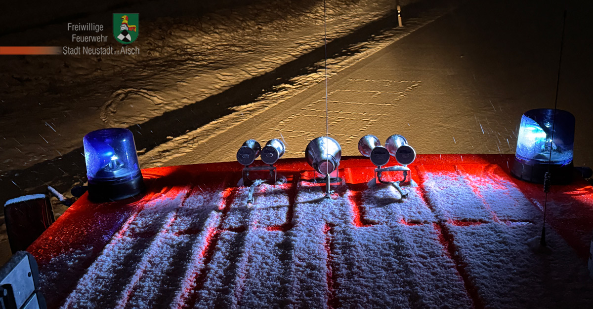 Stundenlanger Einsatz auf Bundesstraße (08.01.2026, 02:09 Uhr)