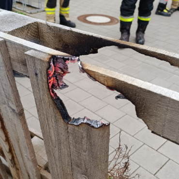 Brand am Gebäude (25.03.2026, 08:59 Uhr)