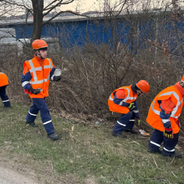 Jugendfeuerwehr im Umweltschutz-Einsatz