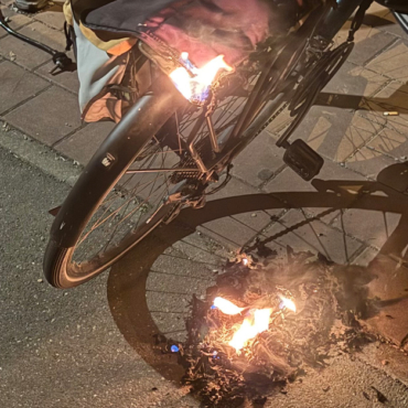 Brennendes Fahrrad (27.06.2026, 01:20 Uhr)