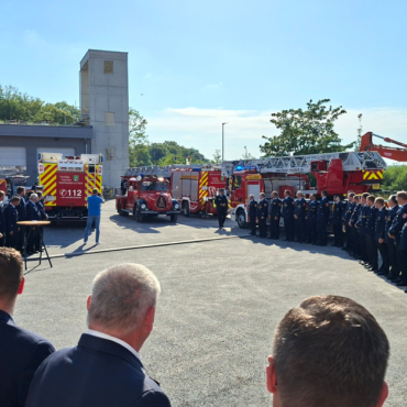 Festakt auf Feuerwehr-Baustelle