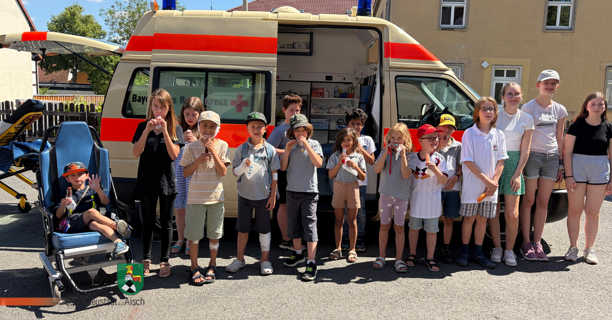 Kinderfeuerwehr übt Erste Hilfe